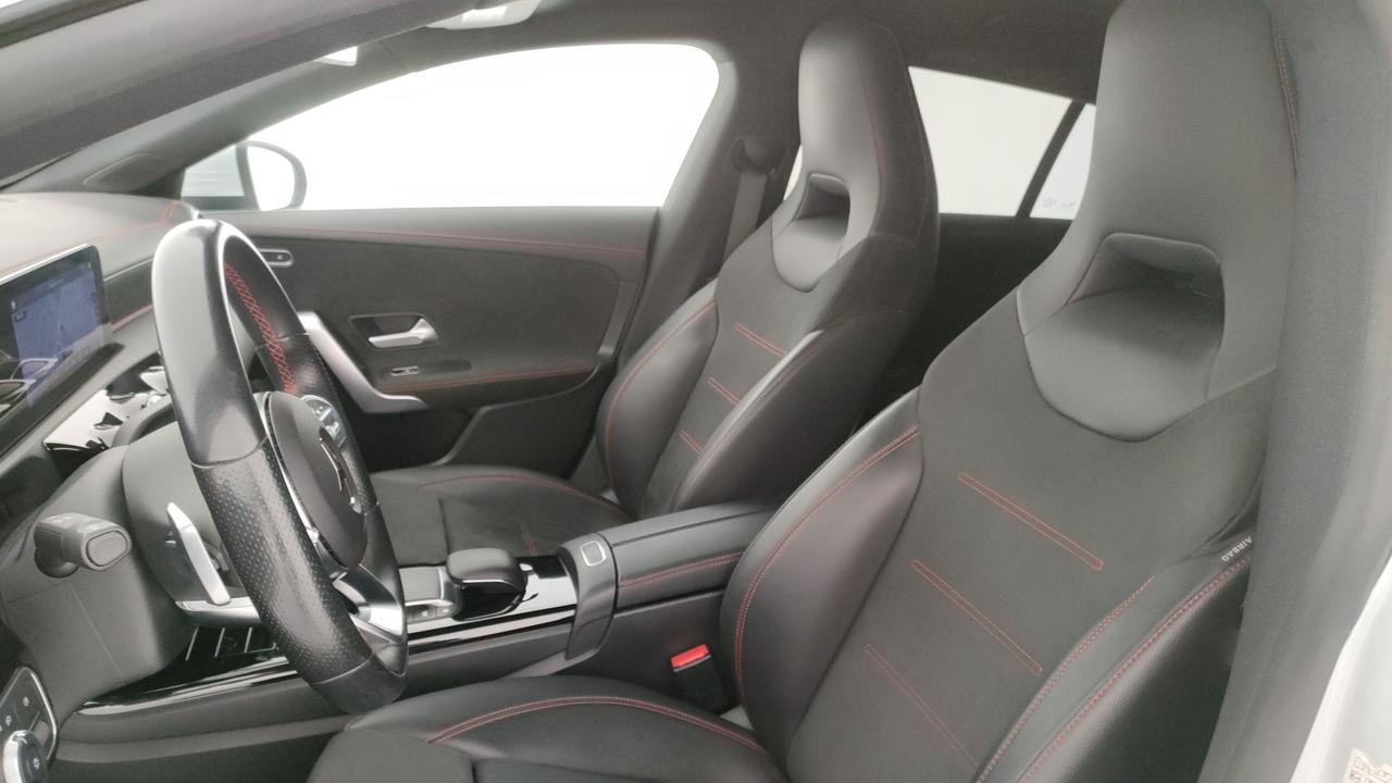 Mercedes-Benz CLA Shooting Brake 200 Premium auto