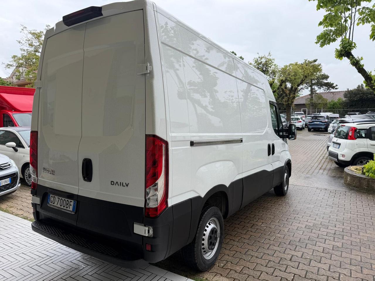 Iveco Daily 35S12V 2.3 HPT PC-TN Furgone