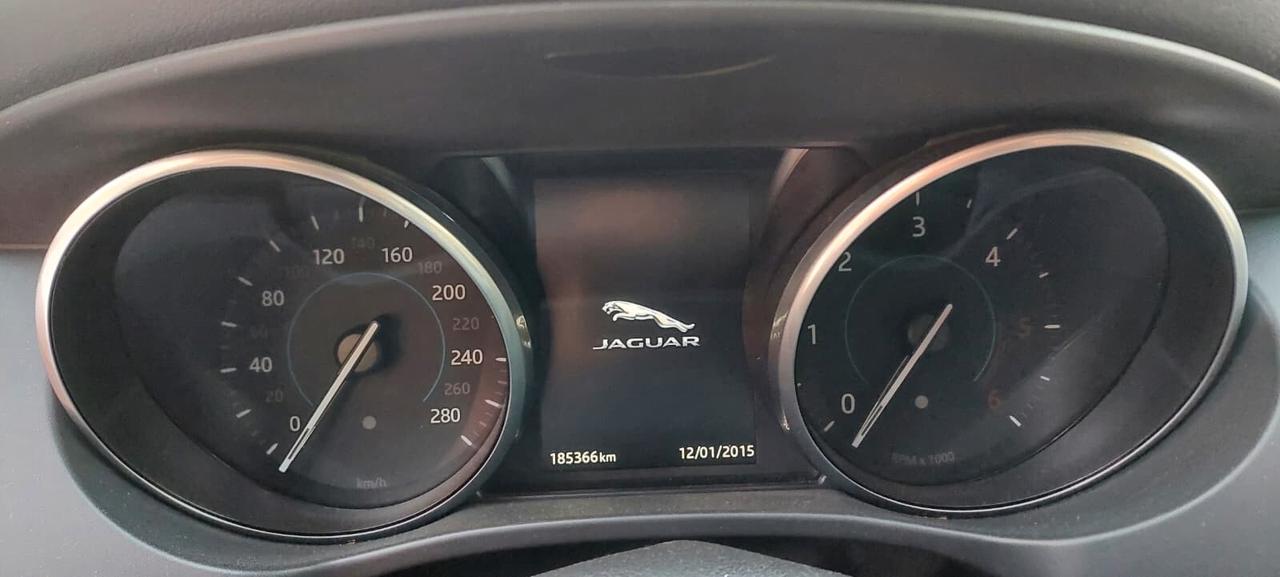 Jaguar F-Pace 2.0 D 180 CV AWD aut. Prestige