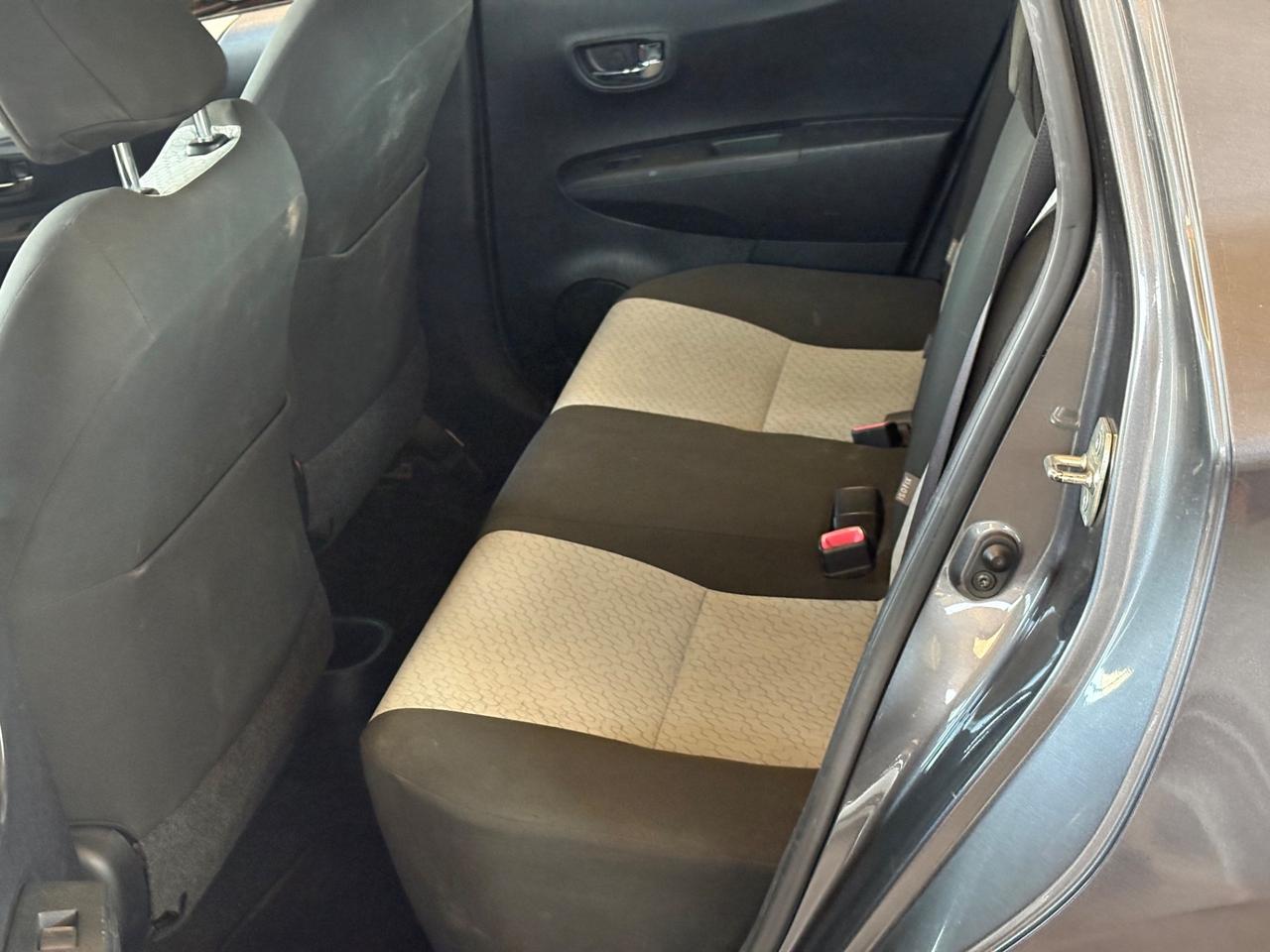 Toyota Yaris 1.3 5 porte Lounge