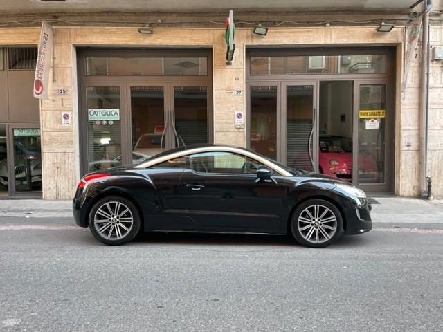 Peugeot RCZ 2.0 HDi 163CV Black Yearling