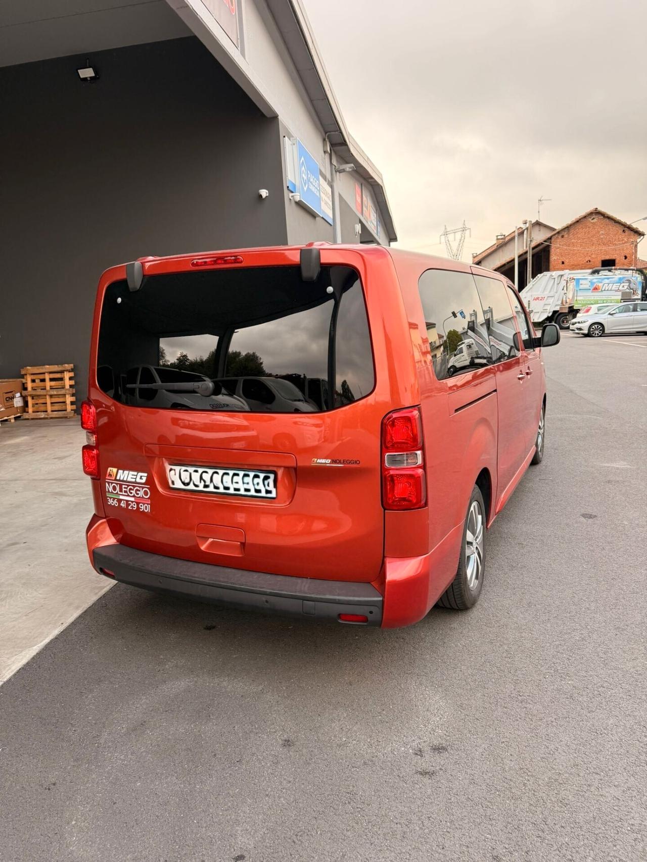 Peugeot Traveller BlueHDi 180 S&S EAT8 Long Business Vip