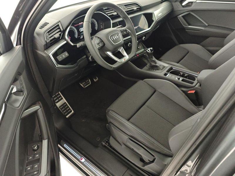 Audi Q3 SPB 40 TDI quattro S tronic Identity Black