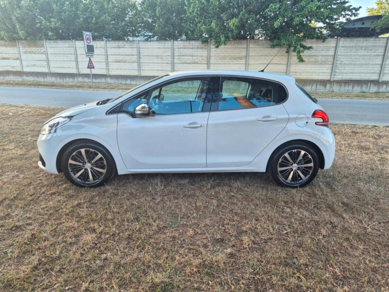 Peugeot 208 PureTech 68 3 porte Access