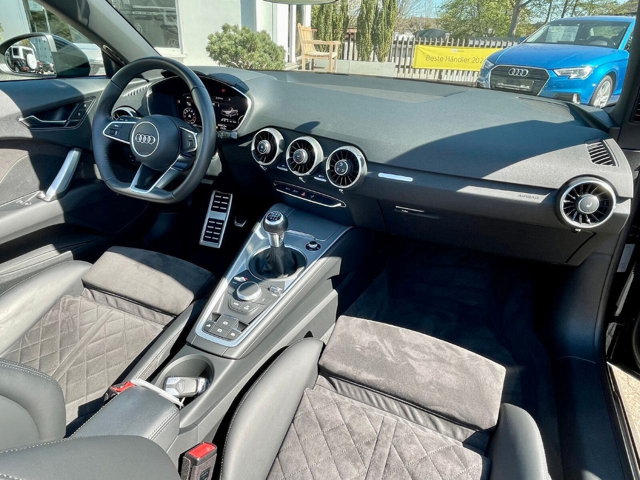 Audi TT Roadster 1.8 TFSI S line
