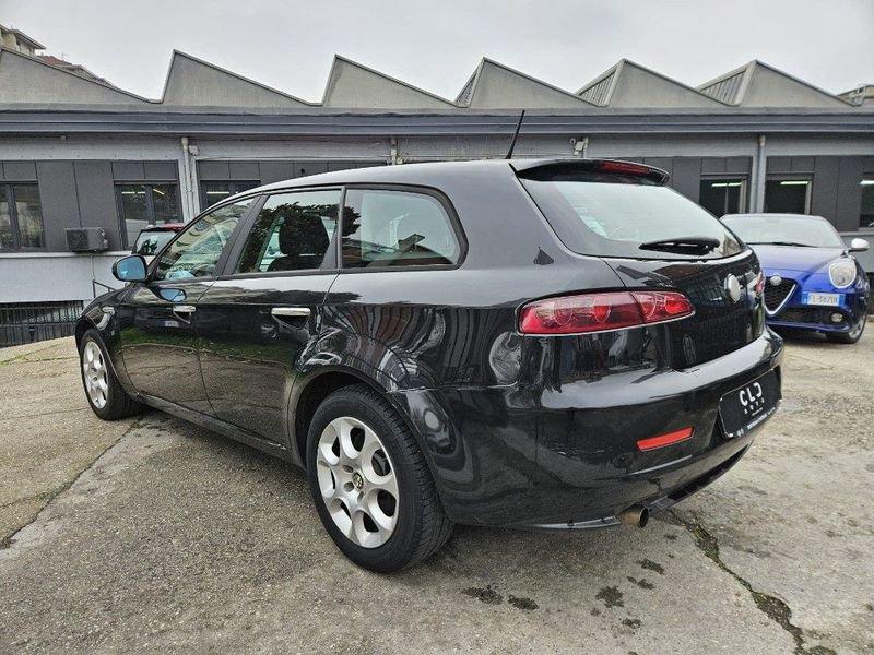 Alfa Romeo 159 1.9 JTDm 16V Sportwagon