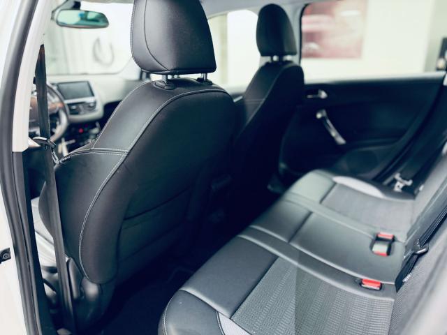 Peugeot 2008 1.6 bluehdi Allure