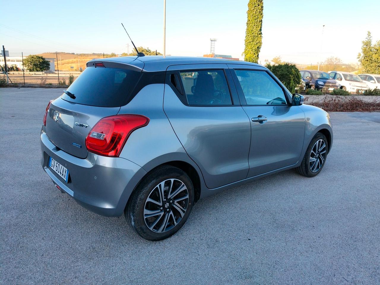 Suzuki Swift 1.2 Hybrid Top