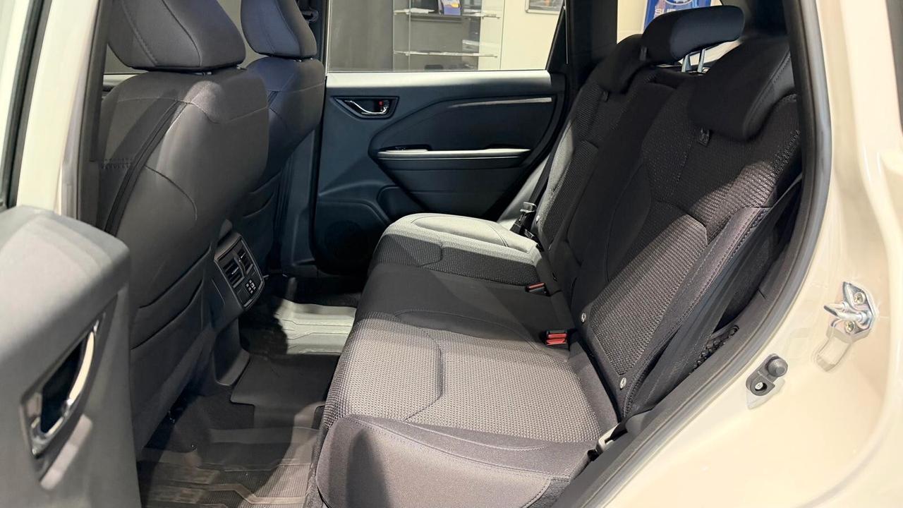 Subaru Forester 2.0 e-Boxer MHEV CVT Lineartronic Free