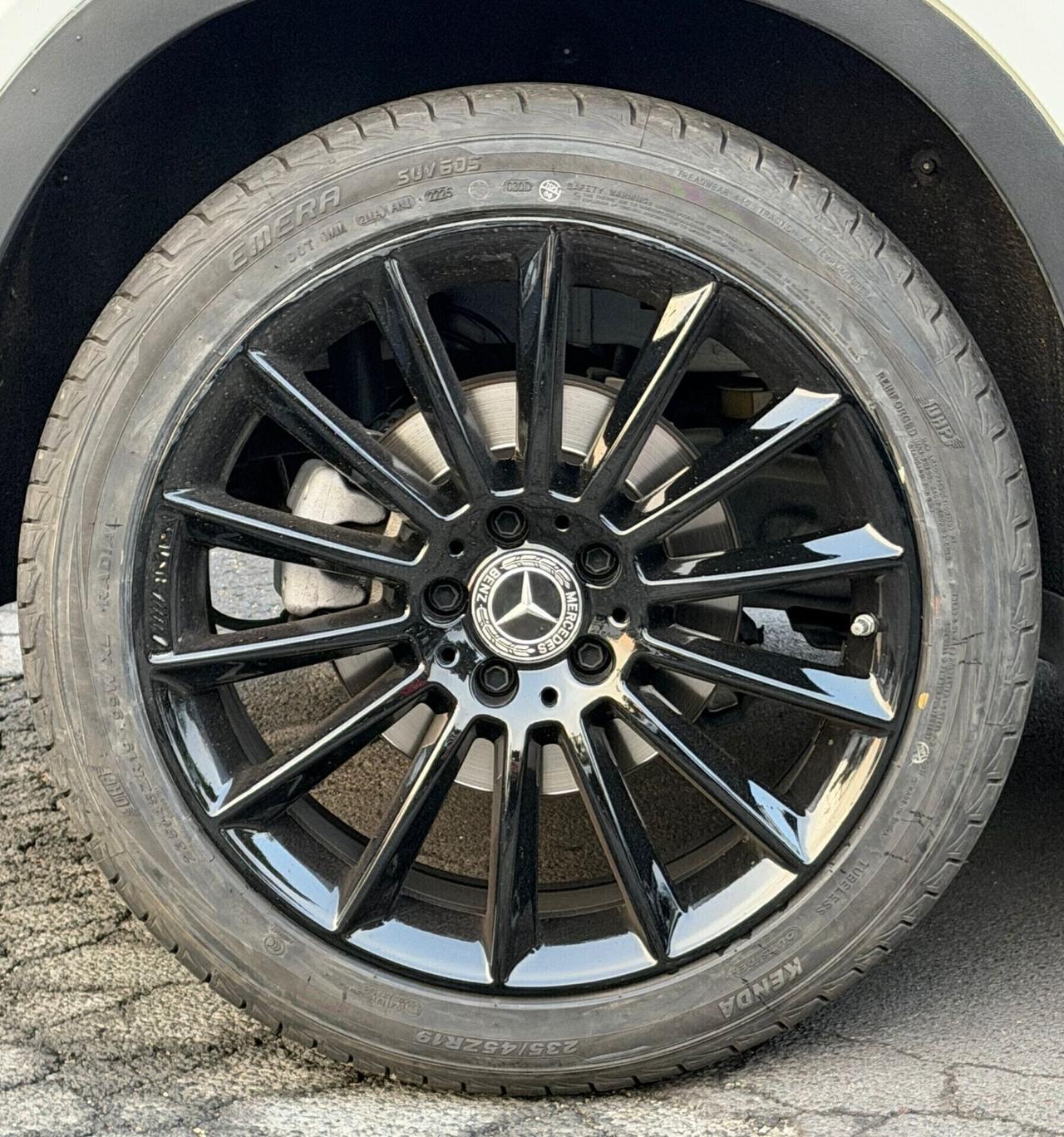 MERCEDES GLA 200D PREMIUM AMG NIGHT EDITION 136CV