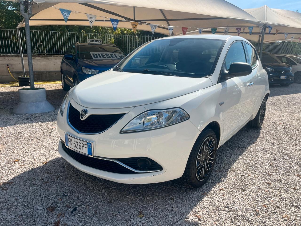 Lancia Ypsilon 1.2 69 CV 5 porte KM CERTIFICATI 2017