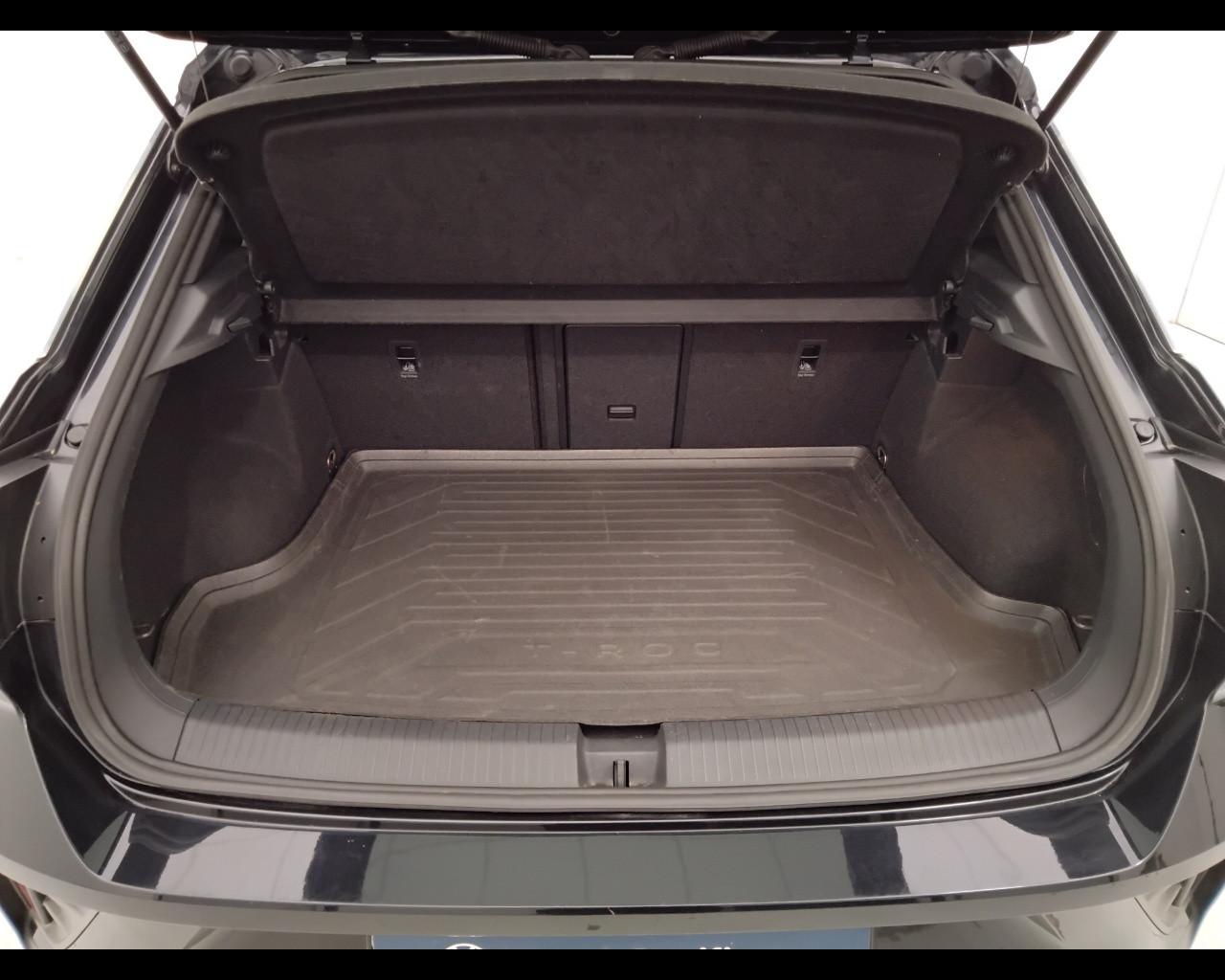 VOLKSWAGEN T-Roc I 2022 - T-Roc 1.0 tsi R-Line 110cv