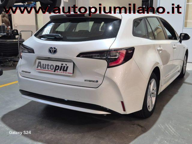 TOYOTA Corolla Touring Sports 1.8 Hybrid Business