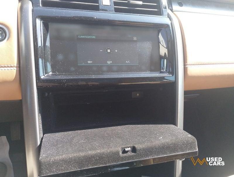 Land Rover Discovery 3.0 TD6 First Edition autom.