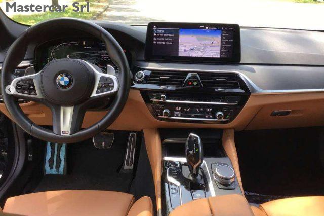 BMW 545 G30 Berlina LCI 545e xdrive Msport auto - REAR TV