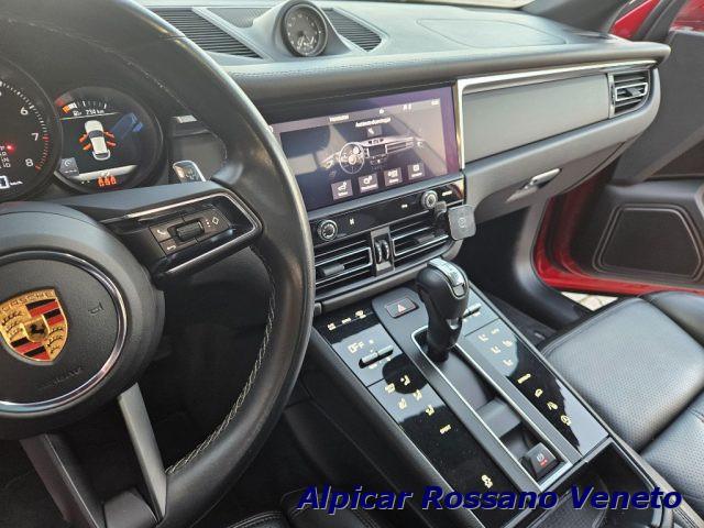 PORSCHE Macan 2.0 T