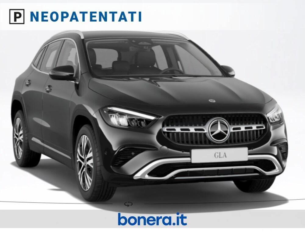 Mercedes GLA 180 180 D Progressive Advanced 8G-DCT