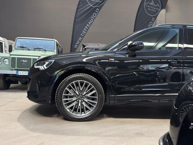 AUDI Q3 45 TFSI e S tronic S line edition
