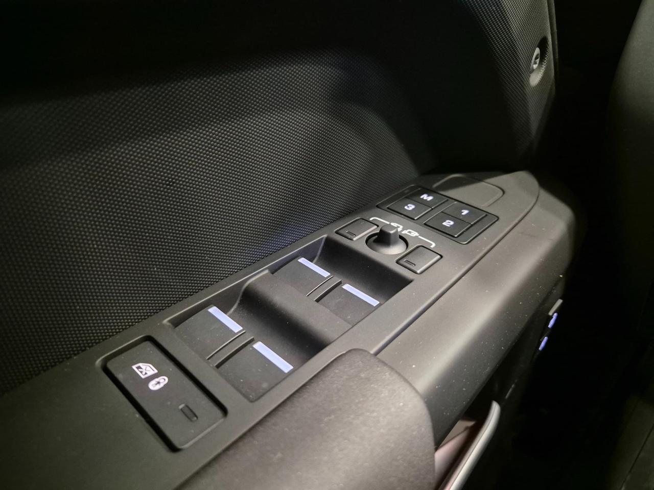 Land Rover Defender 110 3.0d i6 mhev X-Dynamic awd auto N1 - Acc/Lim - Carplay - Tetto