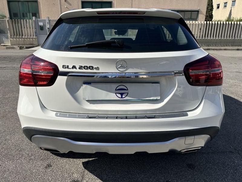 Mercedes-Benz GLA GLA 200 d Sport auto