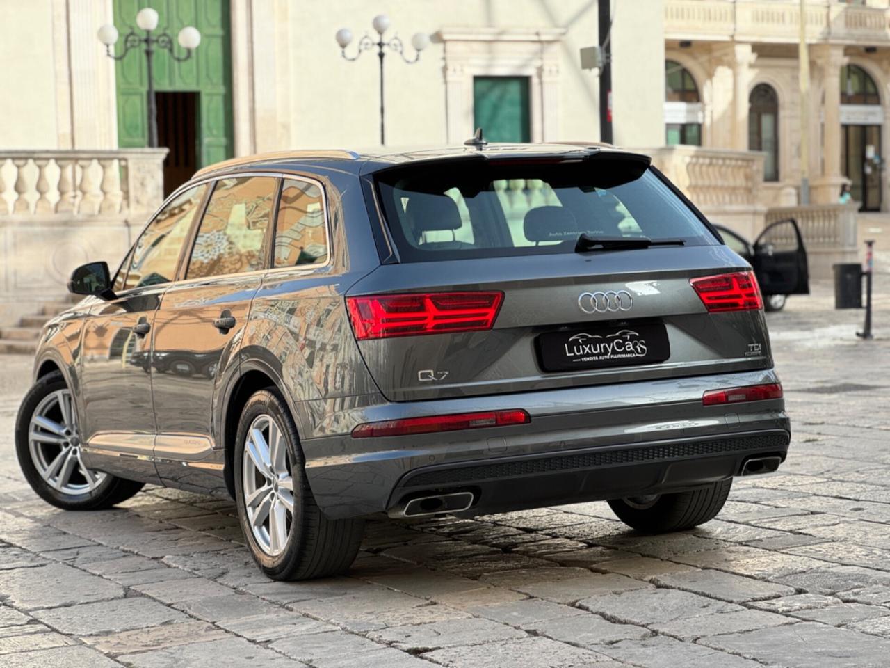 AUDI Q7 3.0Tdi 218 Cv QUATTRO S LINE EDITION