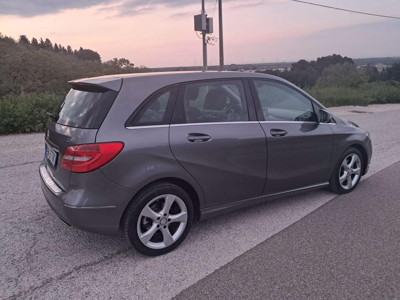 Mercedes-benz B 180 CDI BlueEFFICIENCY Premium