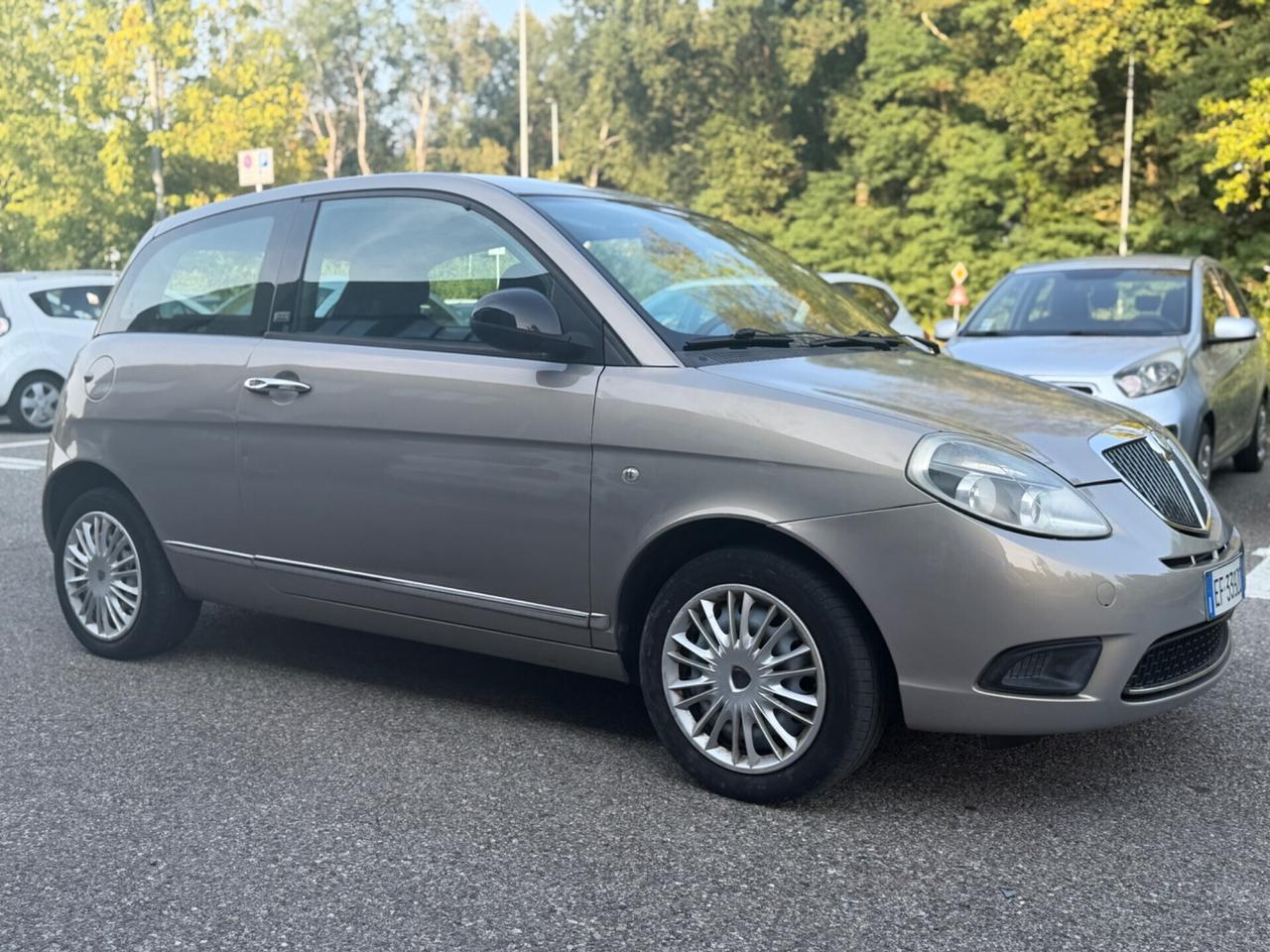 Lancia Ypsilon 1.2 69 CV Diva*Neopatentati*