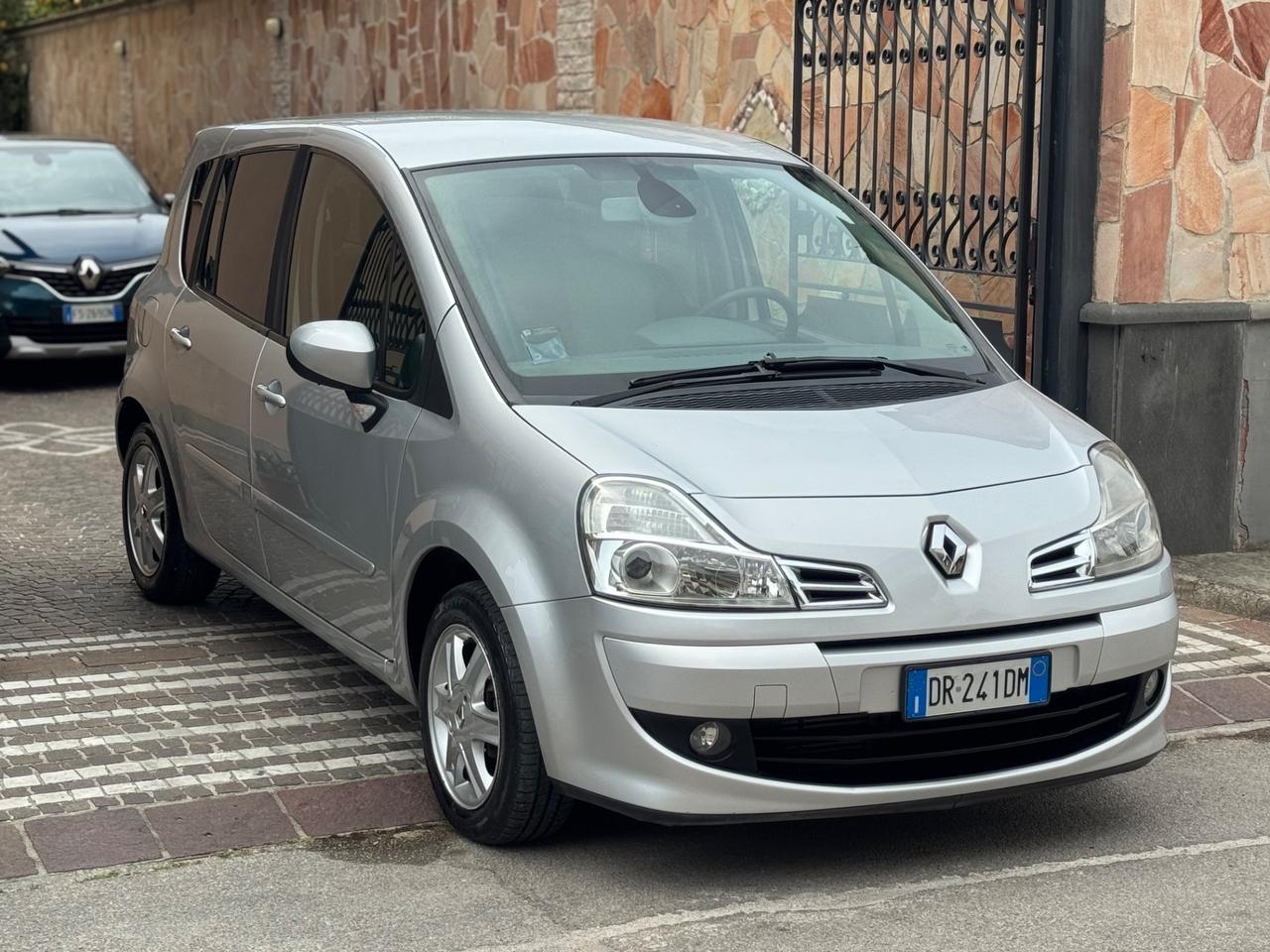 Renault Modus Grand 1.5 dCi 105CV Dynamique