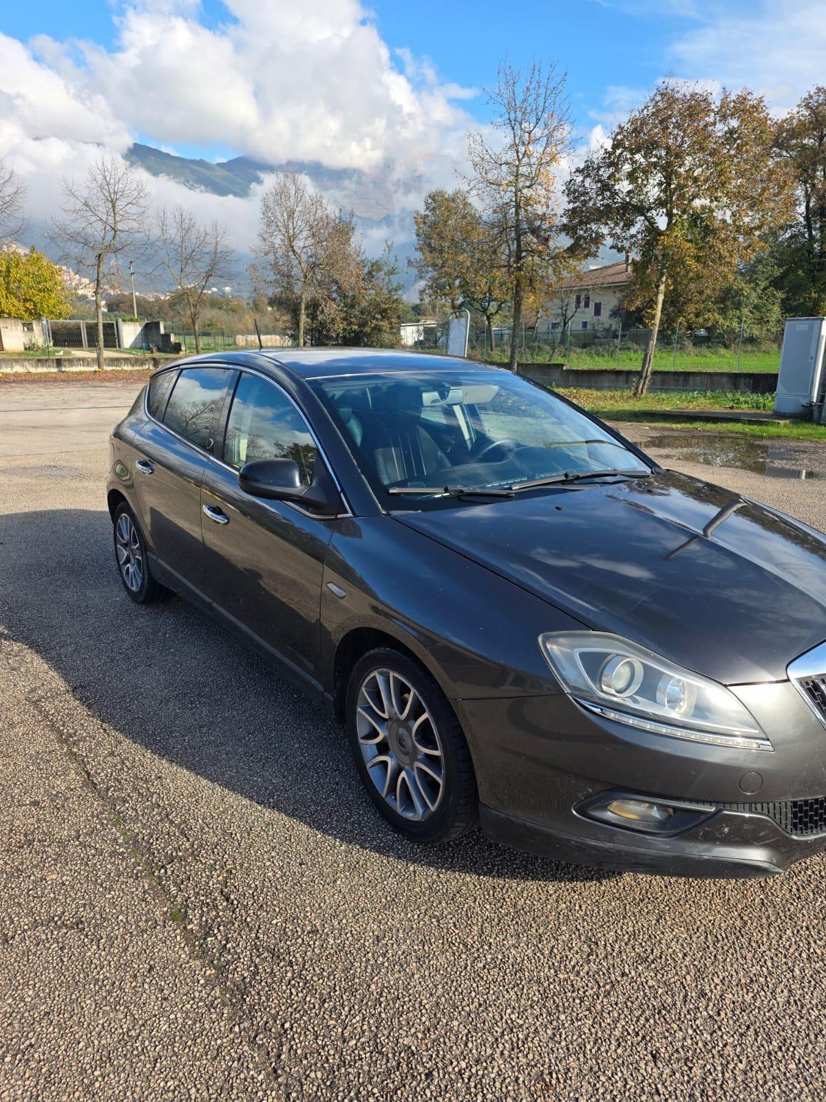 Lancia Delta 1.6 MJT 120 cv 2011