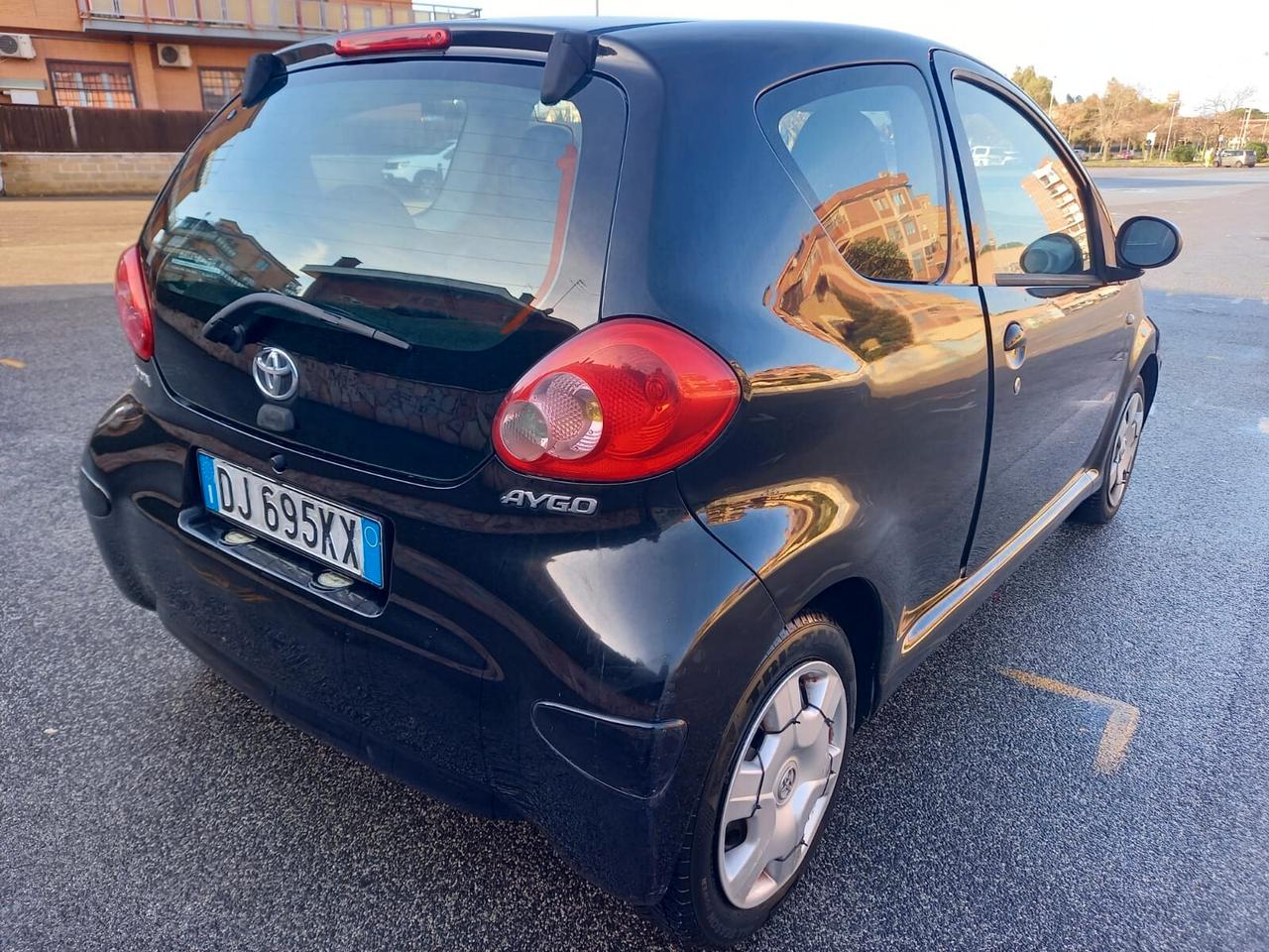 Toyota Aygo 1.0 NEOPATENTATI