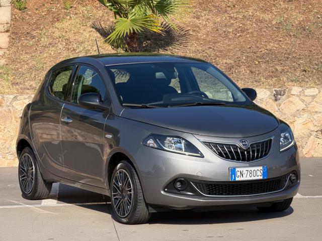 LANCIA Ypsilon GOLD+NAVI CARPLAY+SENSORI+LED