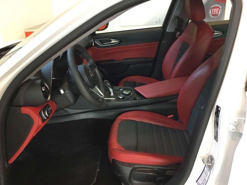 Alfa Romeo Giulia 2.2 Turbo Diesel 180 CV AT8 Super MY16