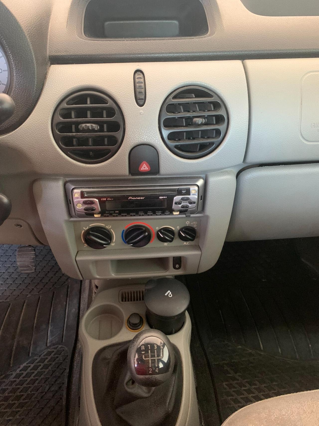 Renault Kangoo 1.2 16V 5p. Expression