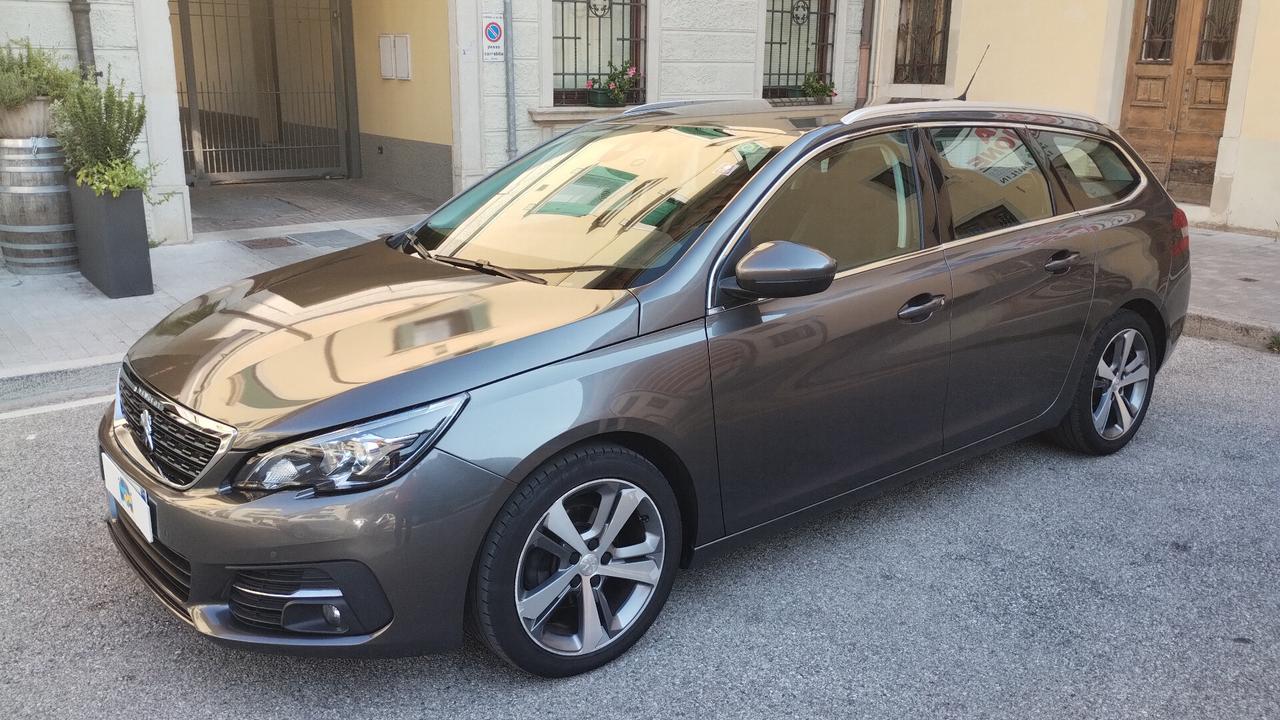 Peugeot 308 BlueHDi 130 S&S SW Allure