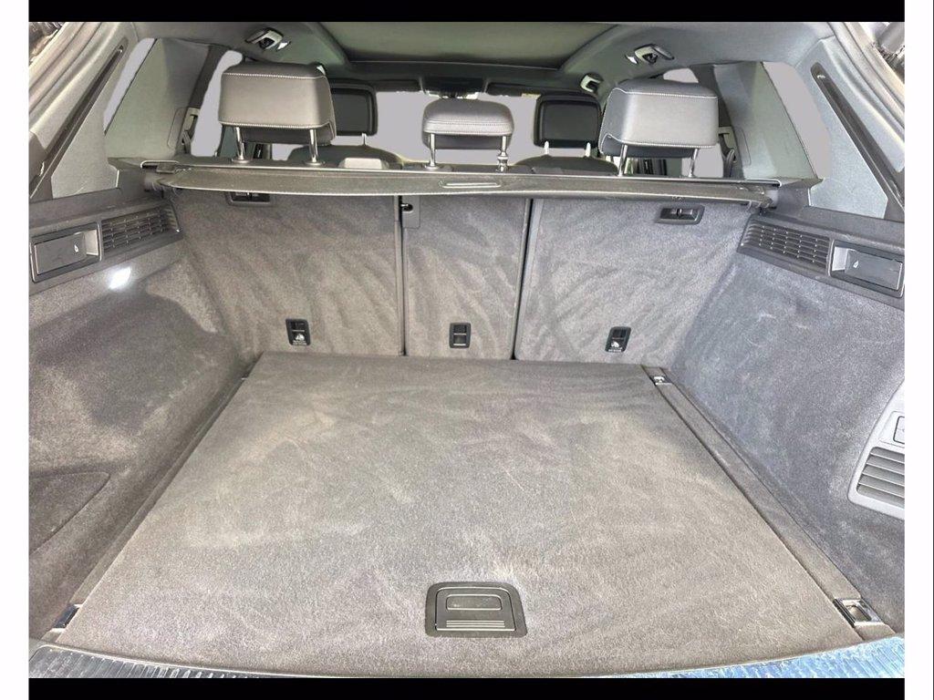 VOLKSWAGEN Touareg 3.0 v6 tdi scr r-line 231cv auto del 2024