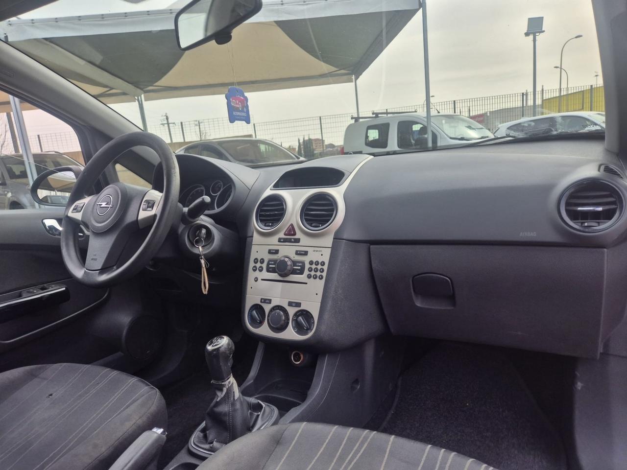 Opel Corsa 1.2 3 porte Sport