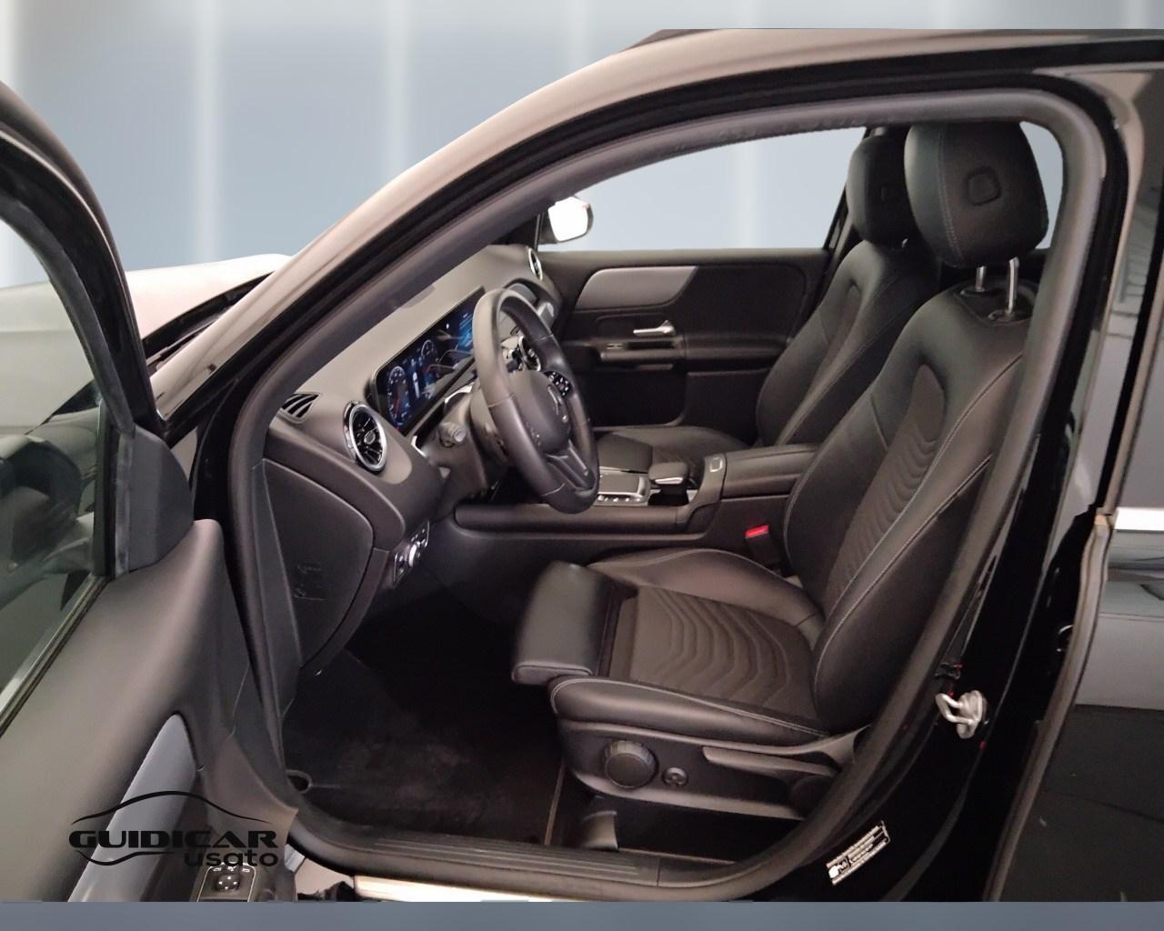 Mercedes-Benz GLB - X247 2019 - GLB 180 d Business Extra auto