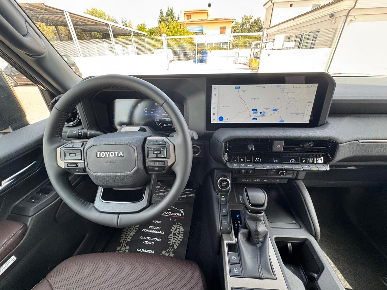 TOYOTA LAND CRUISER 7 POSTI - KM ZERO