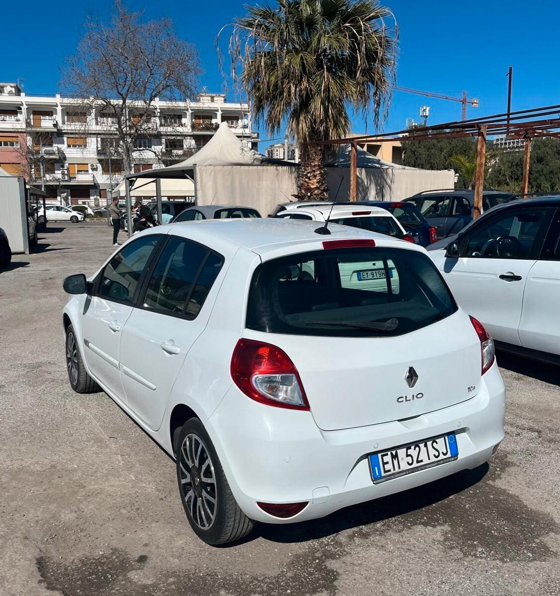 Renault Clio 1.2 16V 5 porte Dynamique anno 2013