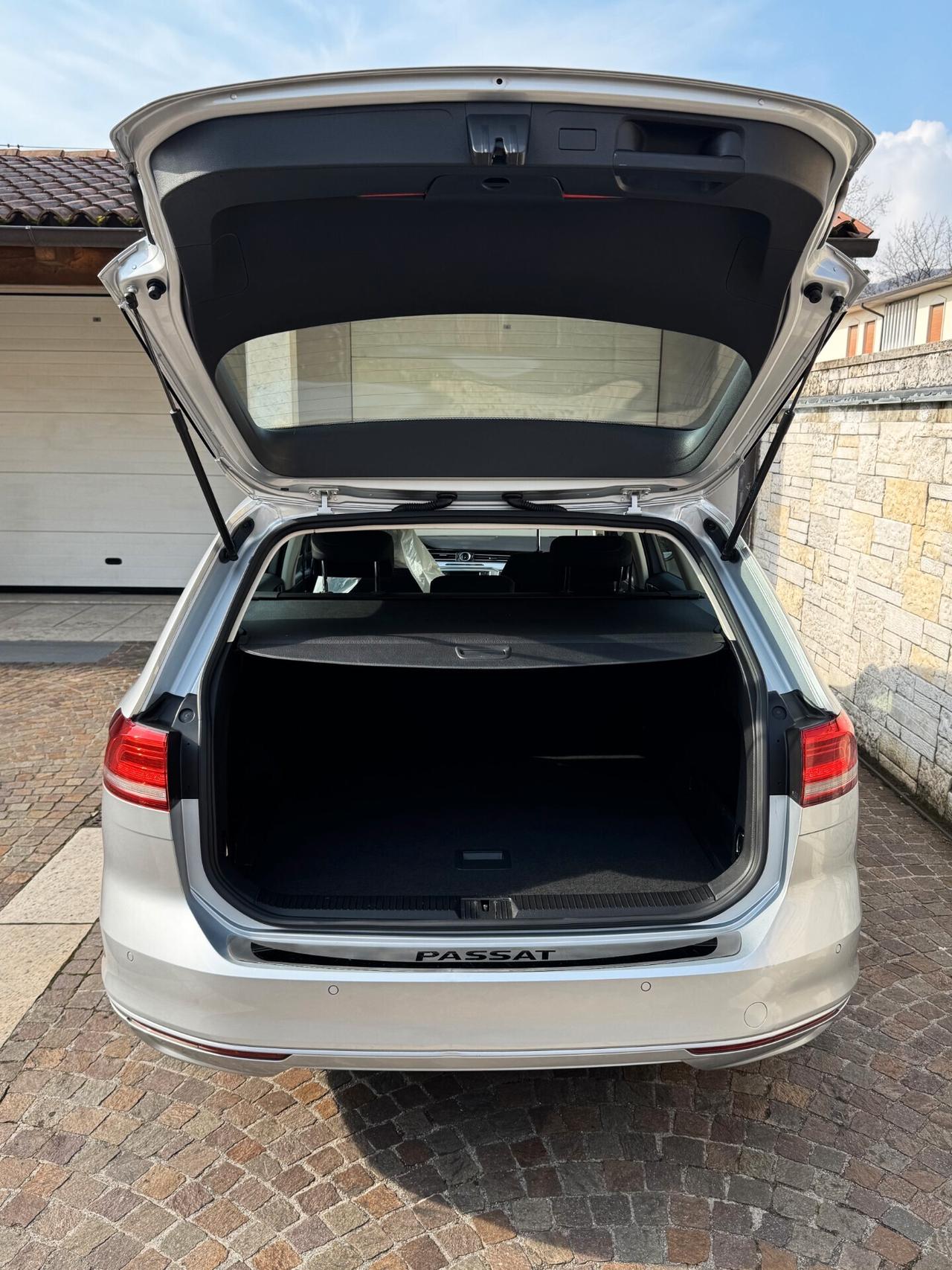 Volkswagen Passat Variant 2.0 TDI Comfortline 150cv