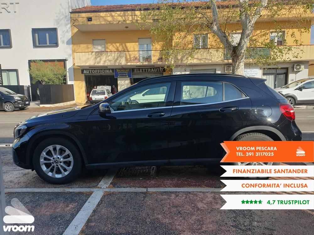 MERCEDES GLA 180 PREMIUM