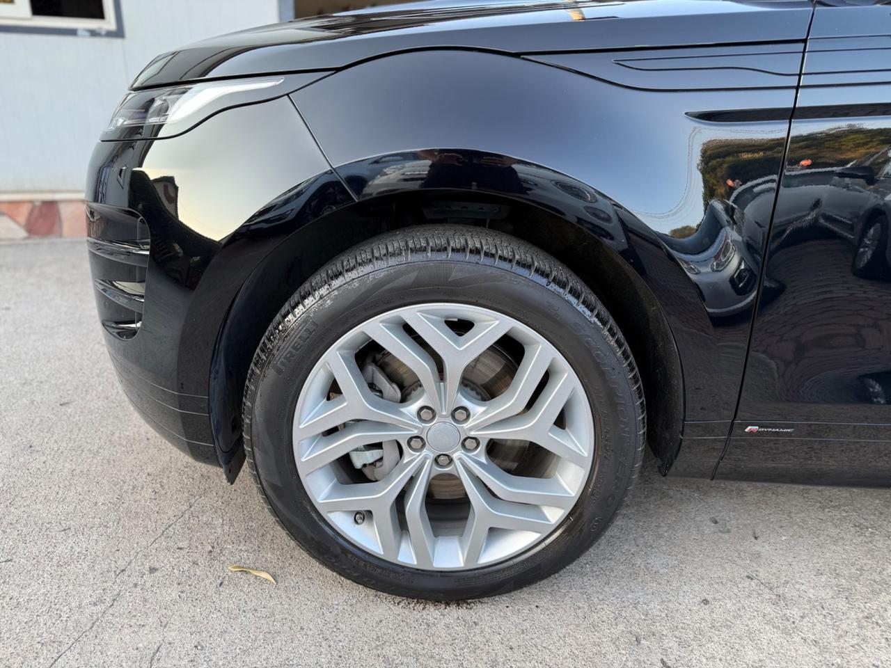 Land Rover Evoque 2.0 D150 CV R-Dynamic KM CERTIF.