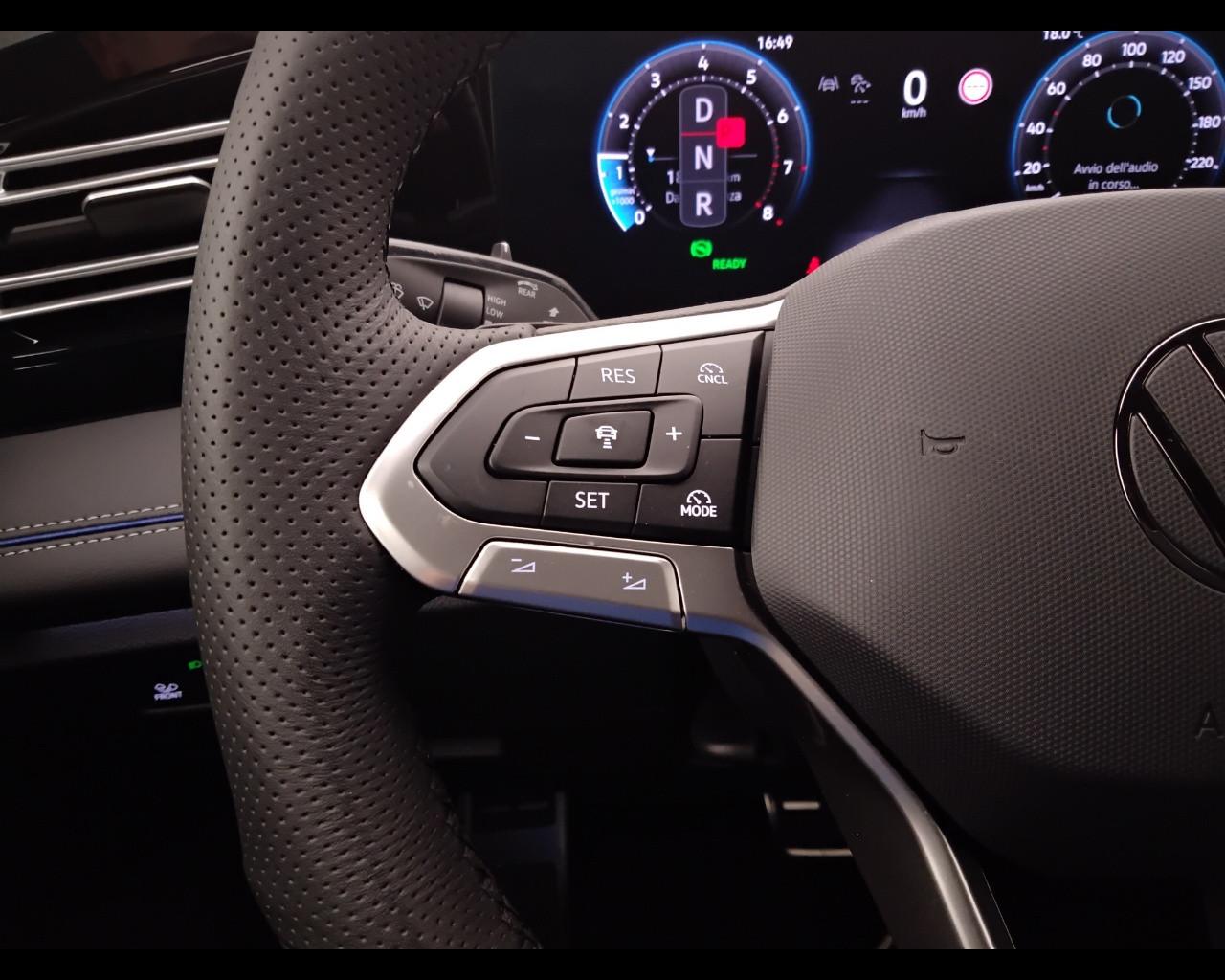 VOLKSWAGEN Tiguan III 2024 - Tiguan 1.5 etsi R-Line Plus 150cv dsg