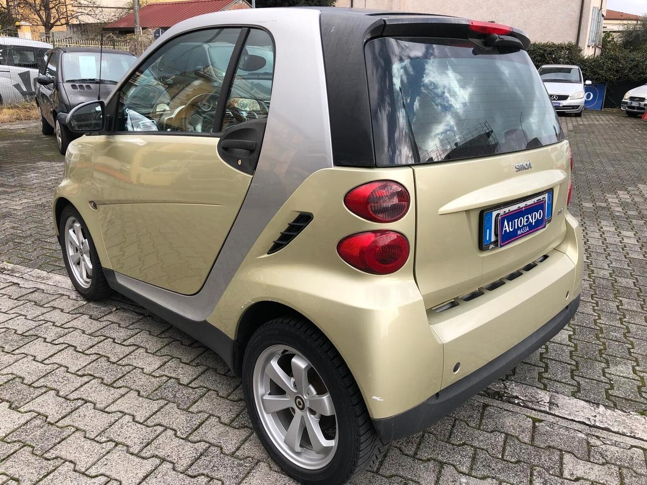 Smart ForTwo 1000 52 kW coupé LIMITED EDITION POSSIBILITA' DI GARANZIA FINO A 36 MESI!!! ADATTA X NEOPATENTATI