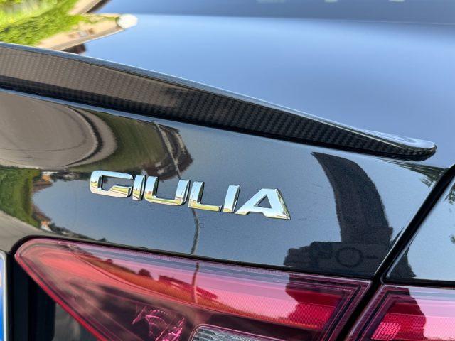ALFA ROMEO Giulia 2.9 V6 Bi-Turbo AT8 Quadrifoglio