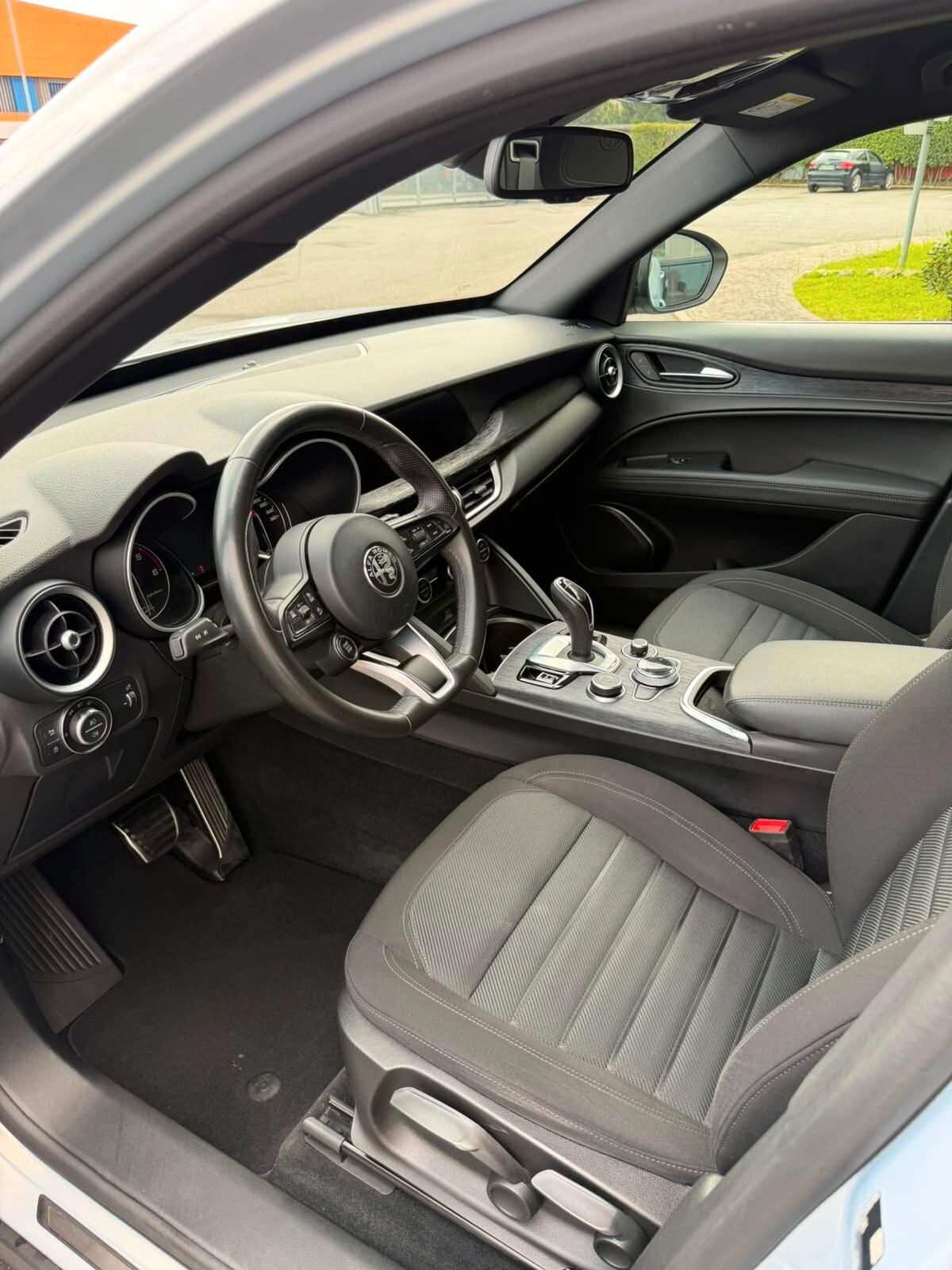 Alfa Romeo Stelvio 2.2 Turbodiesel 190 CV AT8 Q4 Business