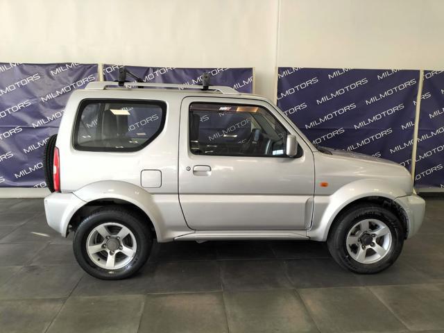 SUZUKI Jimny 1.3i 16V cat 4WD JLX Più