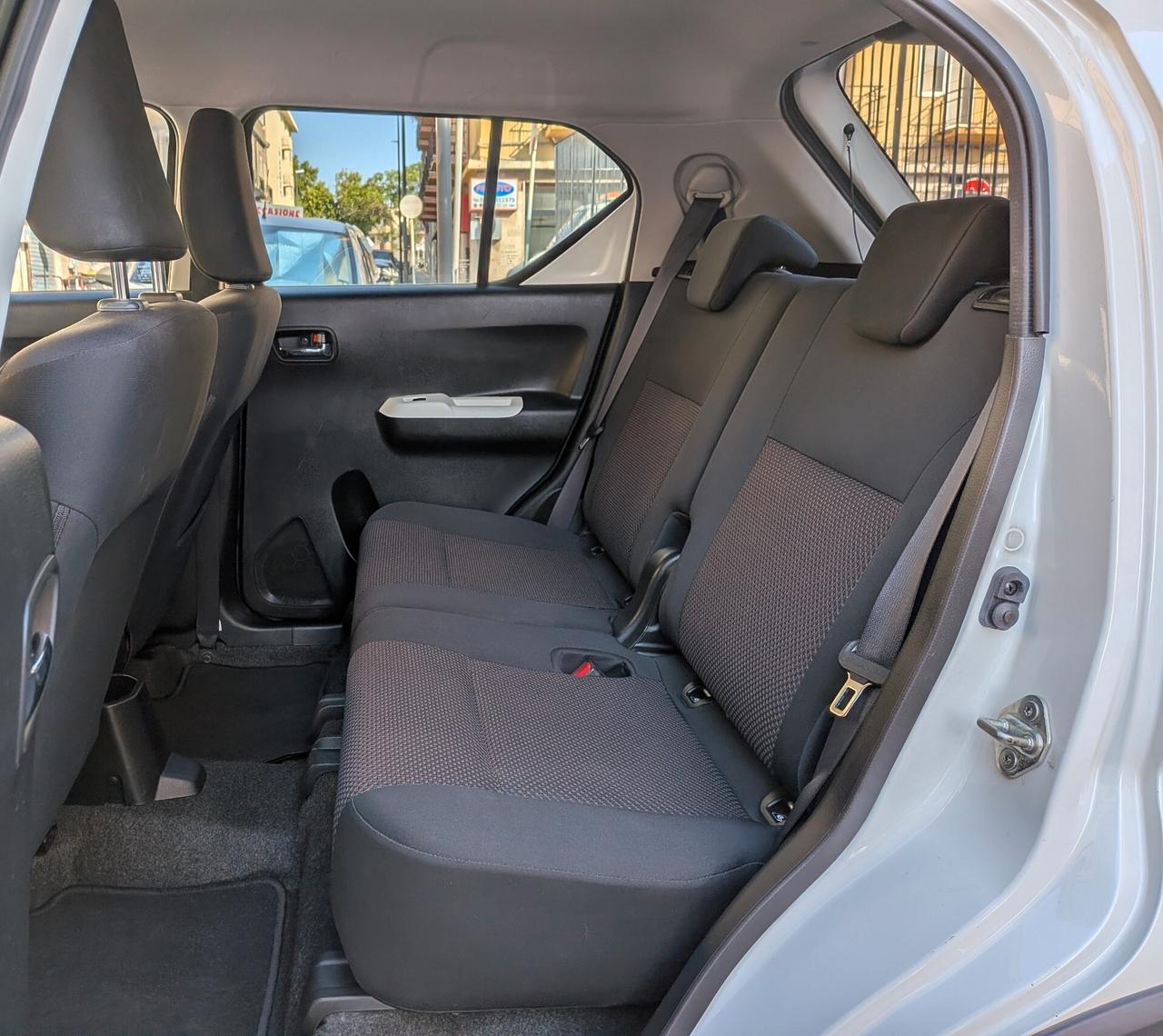 Suzuki Ignis 1.2 Hybrid Top