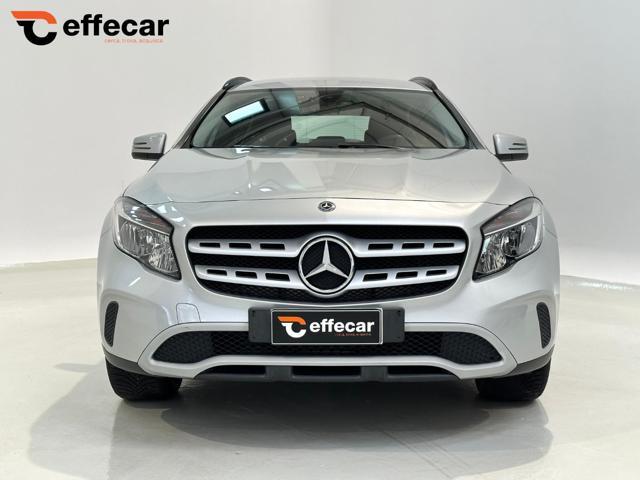 MERCEDES-BENZ GLA 200 d Automatic 4Matic Premium