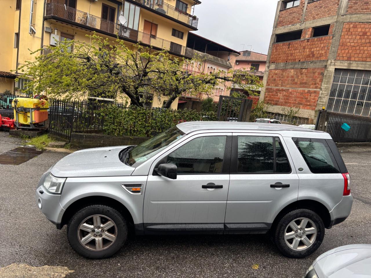 Land Rover Freelander 2.2 TD4 S.W. SE
